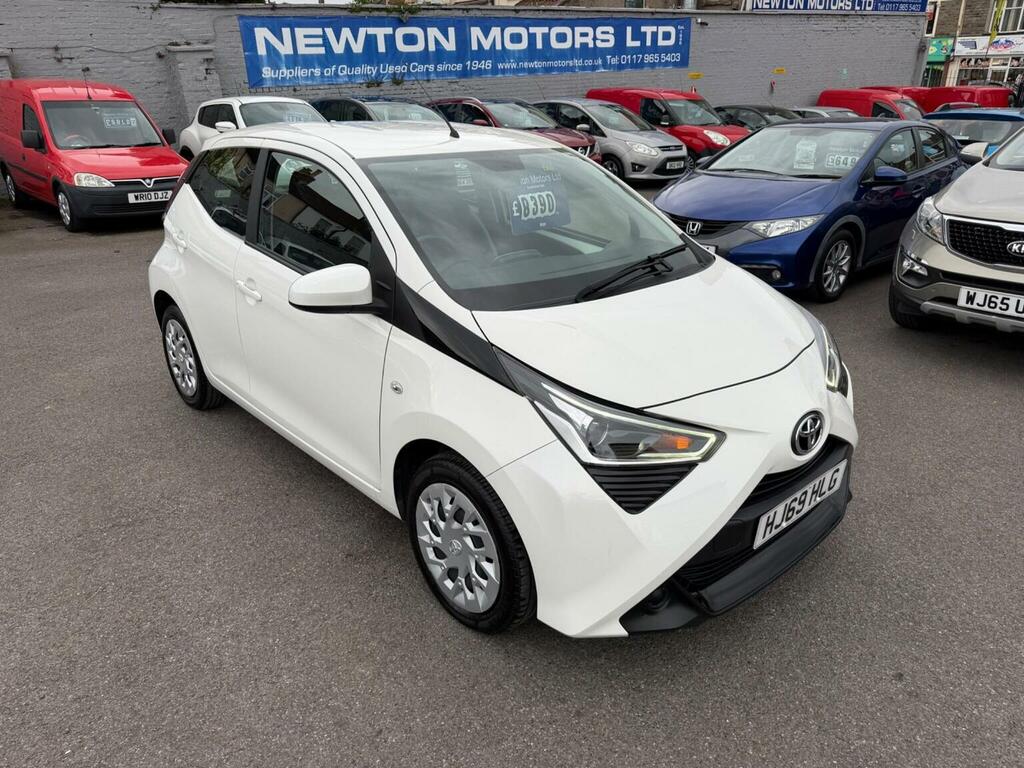 Toyota Aygo Hatchback 1.0 Vvt-i X-play Euro 6 201969 White