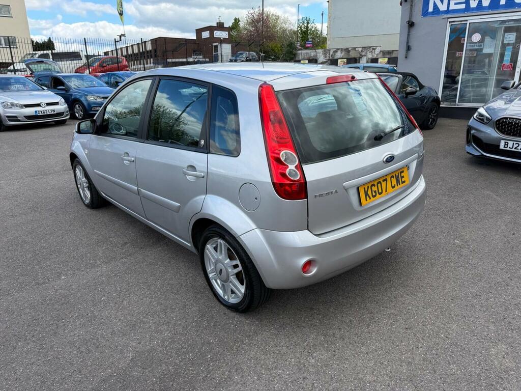 Ford Fiesta Hatchback 1.6 Ghia 200707 Silver #5