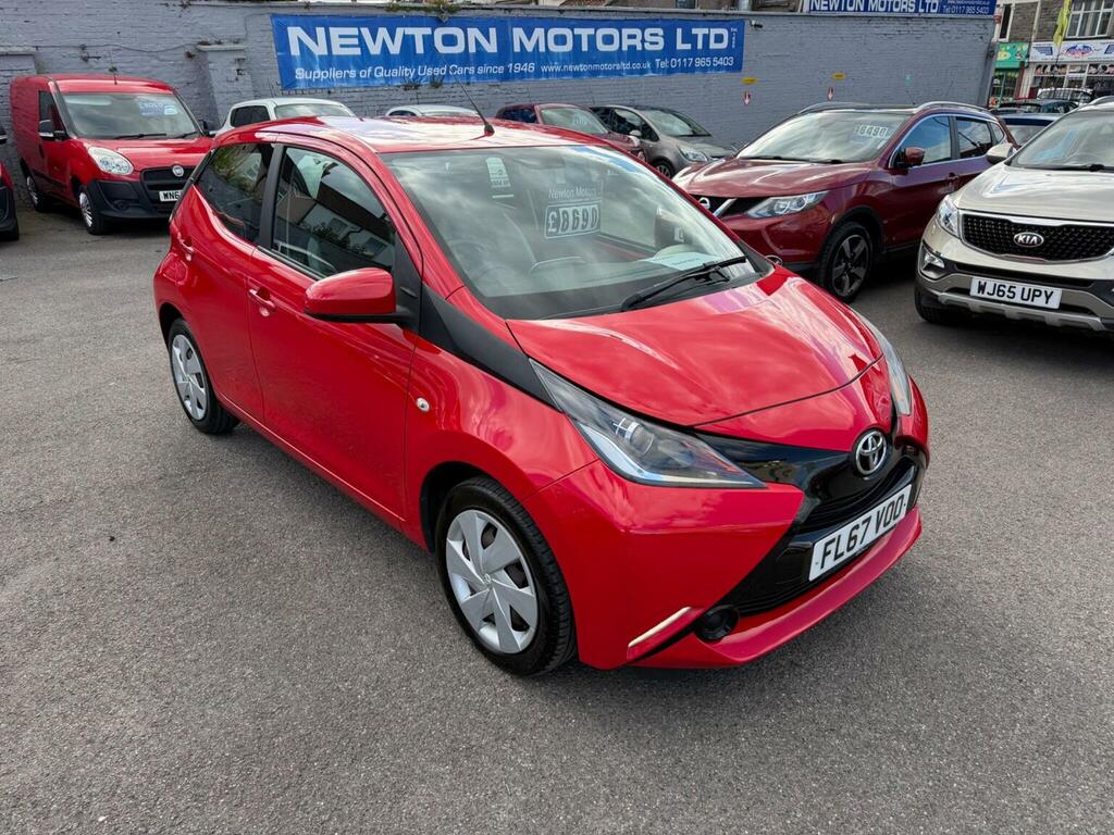 Toyota Aygo Hatchback 1.0 Vvt-i X-play X-shift Euro 6 201 Red