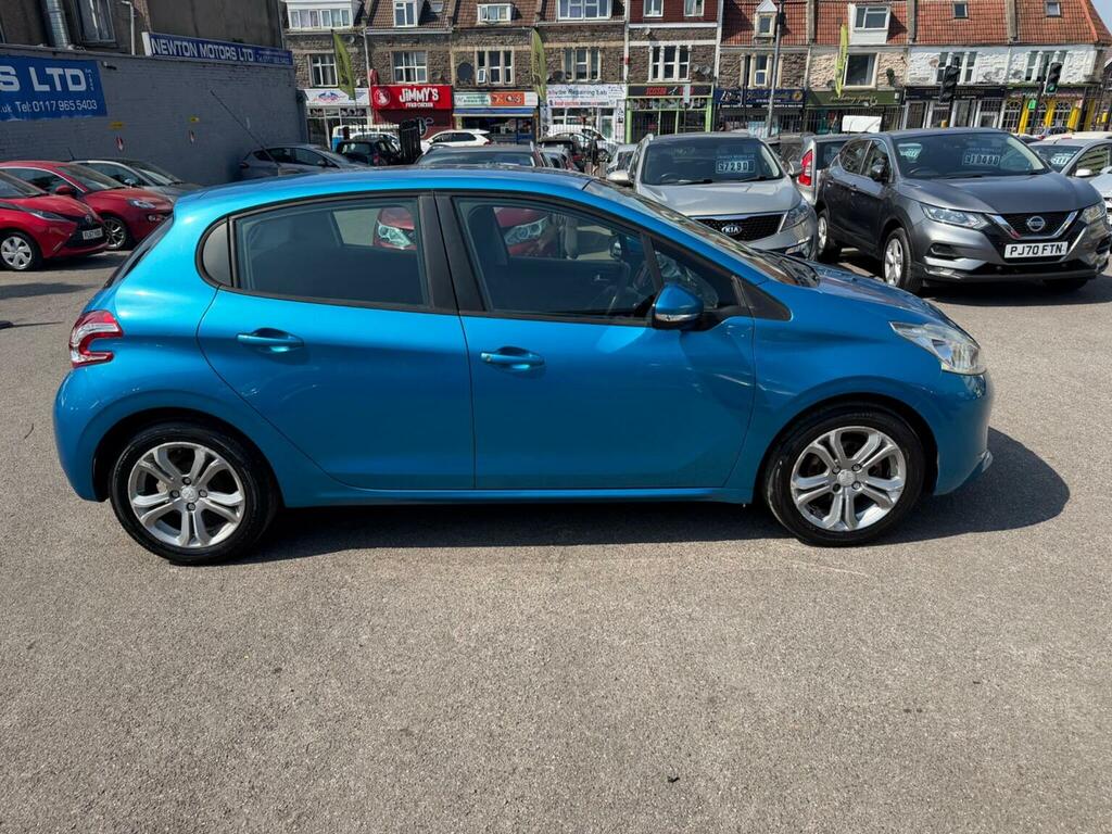 Peugeot 208 Hatchback 1.2 Vti Active Euro 5 201313 Blue #2