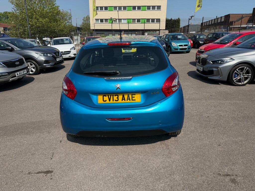 Peugeot 208 Hatchback 1.2 Vti Active Euro 5 201313 Blue #4