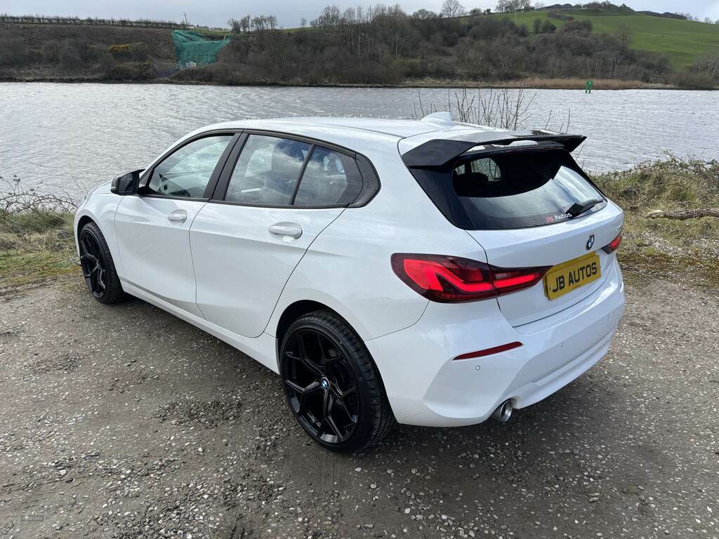 BMW 1 Series 116D Se Step YH69YKL White #3