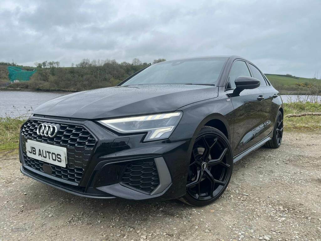 Audi A3 30 Tfsi S Line MK72EZS Black #3