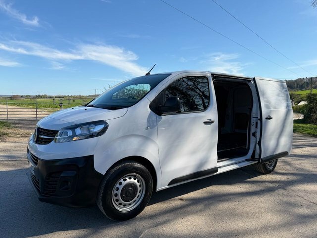 Vauxhall Vivaro 2023 1.5 Turbo D 2900 Prime Panel Van 6Dr M DP23KGY White #6