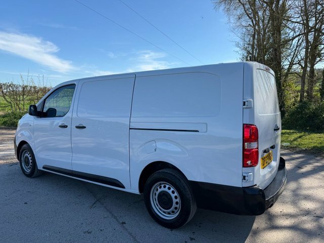 Vauxhall Vivaro 2023 1.5 Turbo D 2900 Prime Panel Van 6Dr M DP23KGY White #4