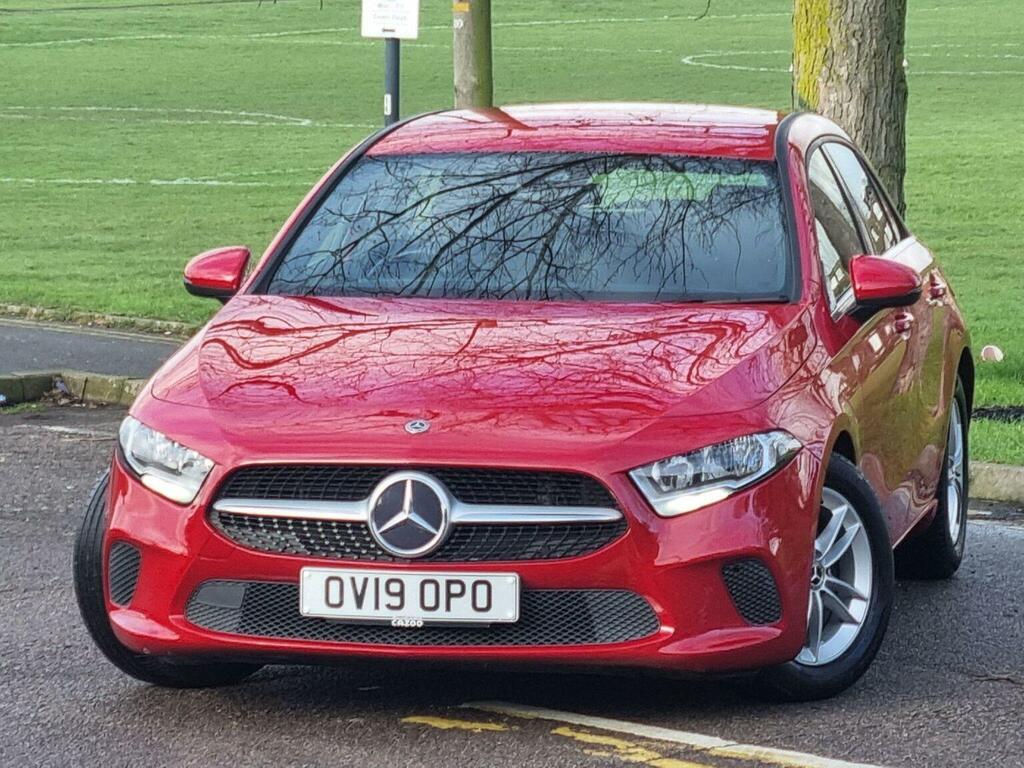 Mercedes-Benz A Class Hatchback 1.3 A180 Se 7G-dct Euro 6 Ss 201 Red