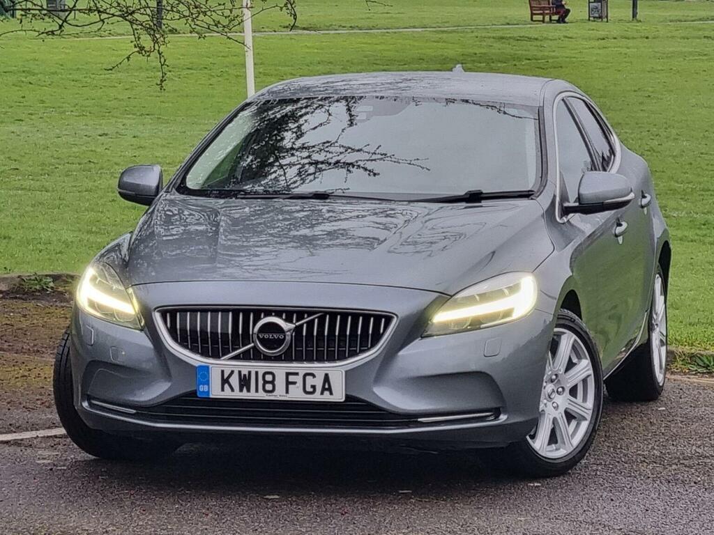 Volvo V40 Hatchback 1.5 T3 Gpf Inscription Euro 6 Ss Grey