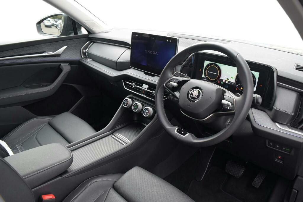 Skoda Kodiaq 2.0 Tdi Se L Suv Dsg 4Wd GU25ZBV Black #6