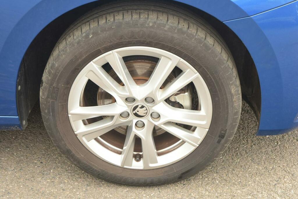 Skoda Fabia 1.0 Tsi Se L Hatchback Dsg DE74OND Blue #5