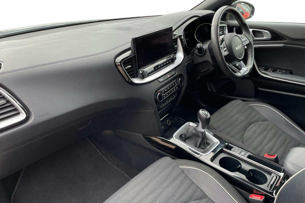 Kia Xceed 1.5 T Gdi Gt Line Suv GJ73UBS Silver #2