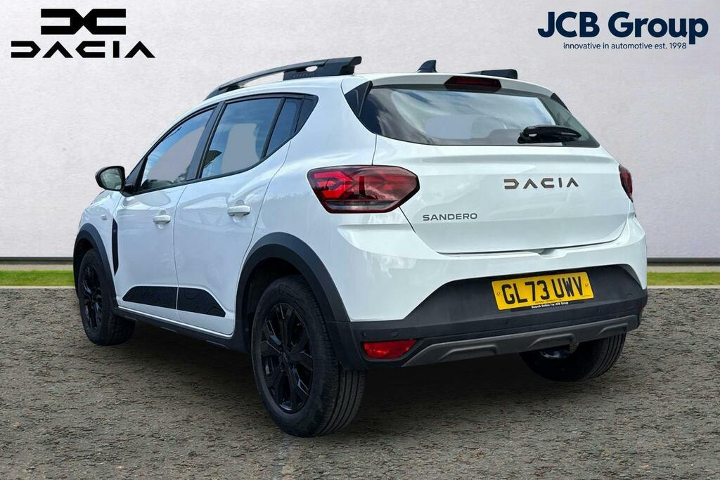 Dacia Sandero Stepway 1.0 Tce Extreme Hatchback GL73UWV White #3