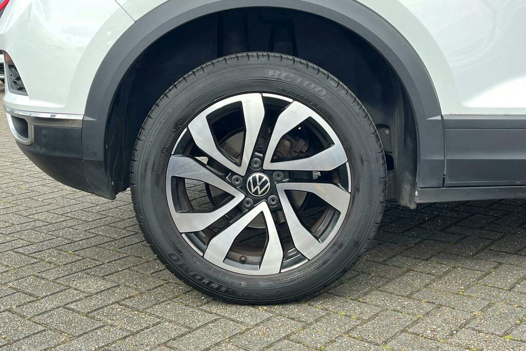 Volkswagen T-Roc 1.5 Tsi Evo Active Suv White #5