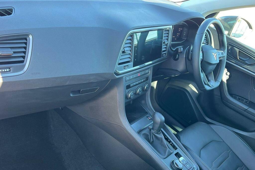 Cupra Ateca 1.5 Ecotsi V2 Suv Dsg KR25XRK Black #2