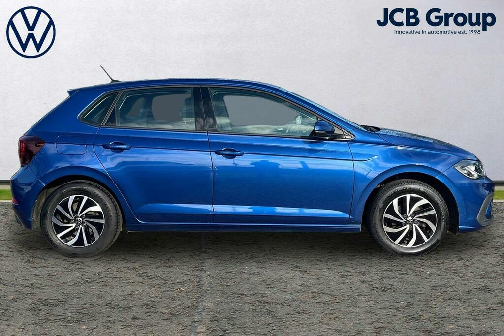 Volkswagen Polo 1.0 Tsi Life Hatchback GL73TZH Blue #4