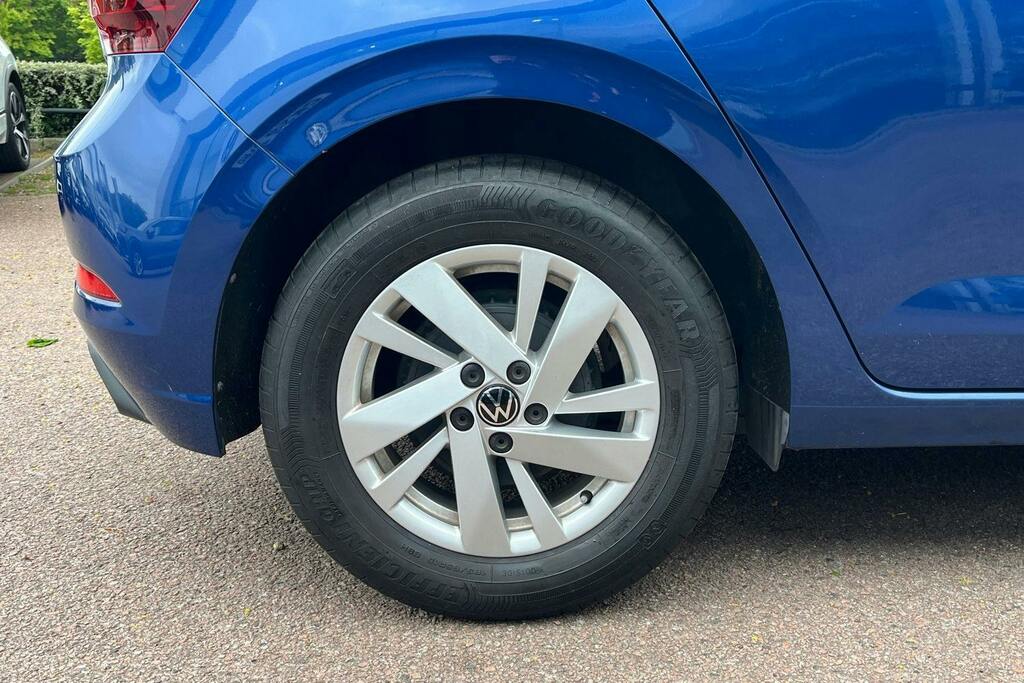 Volkswagen Polo 1.0 Tsi Life Hatchback GJ72XRX Blue #5
