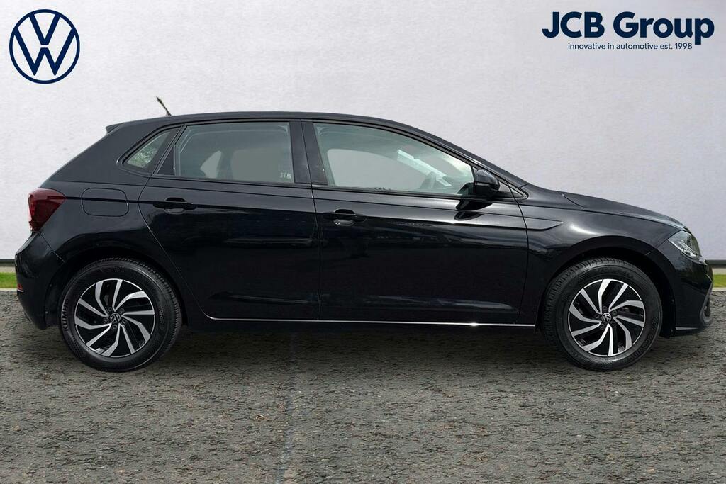 Volkswagen Polo 1.0 Tsi Life Hatchback GK24BBJ Black #4