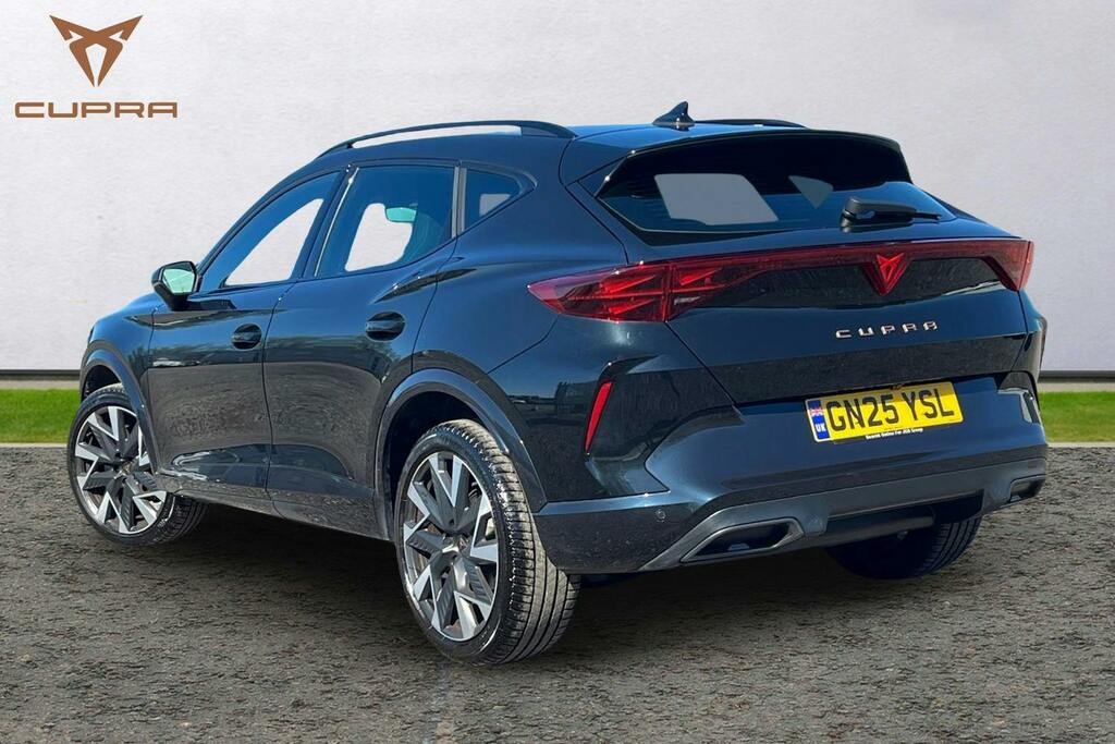 Cupra Formentor 1.5 Etsi V2 Suv Hybrid Dsg GN25YSL Black #3