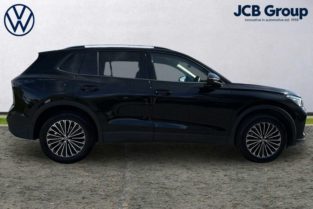 Volkswagen Tiguan 1.5 Etsi Mhev Match Suv Hybrid Dsg GF75JBY Black #4