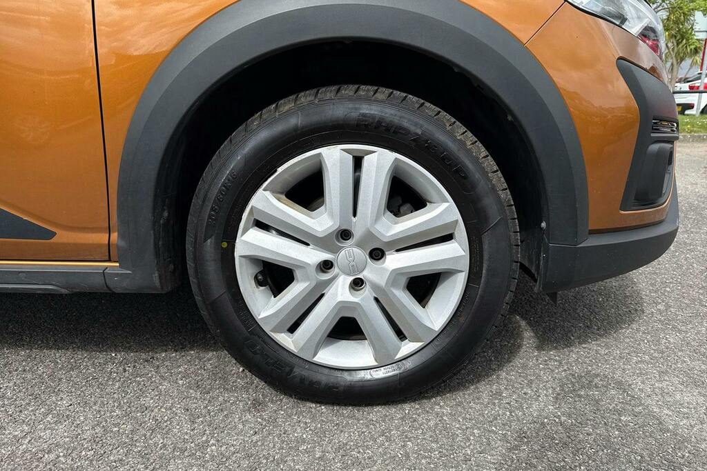 Dacia Sandero Stepway 1.0 Tce Expression Hatchback HT73KFW Orange #5