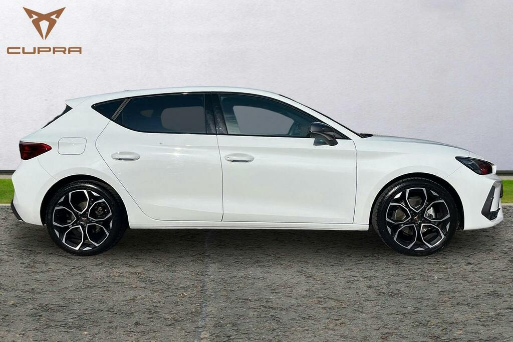 Cupra Leon 1.5 Tsi V1 Hatchback KS25OMU White #4