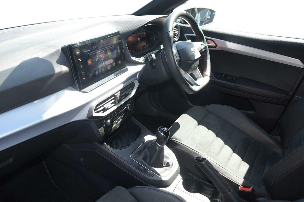 Seat Ibiza 1.0 Tsi Fr Sport Hatchback GX73ZKF Black #2