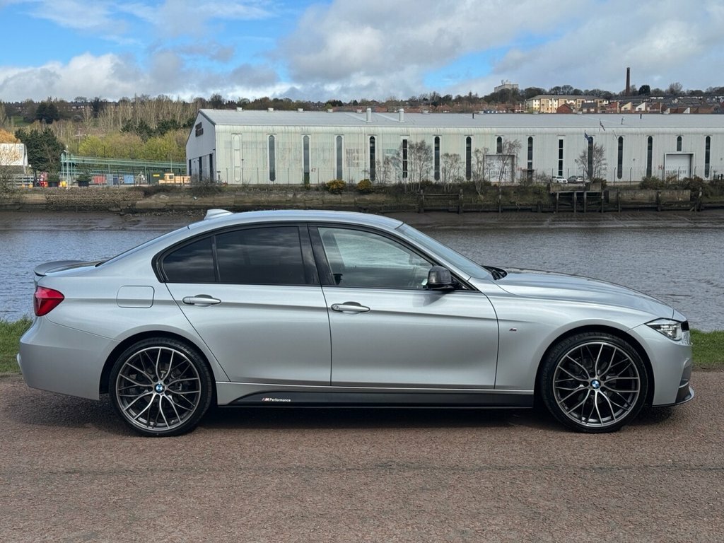 BMW 3 Series 2L M Sport MJ19CNZ Silver #4