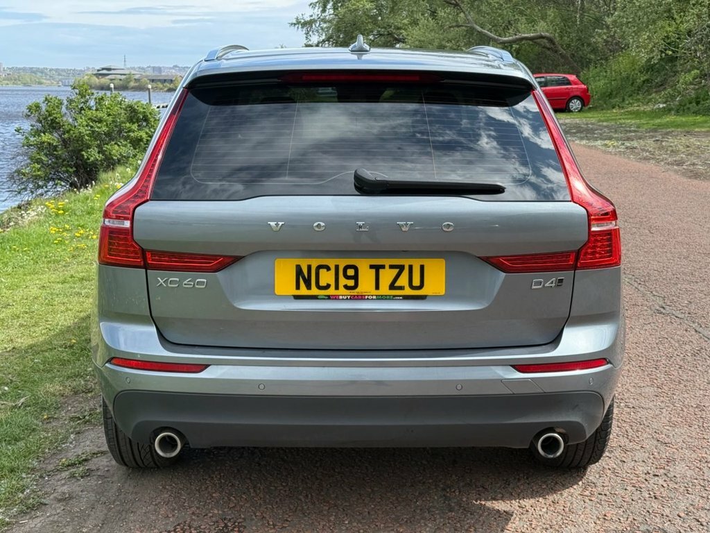 Volvo XC60 2L Momentum NC19TZU Grey #5