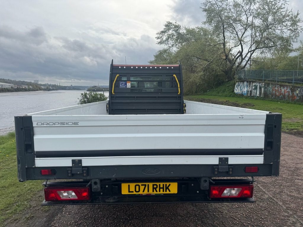 Ford Transit Custom 2L Leader LO71RHK White #4