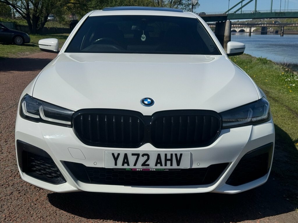 BMW 5 Series Saloon YA72AHV White #2