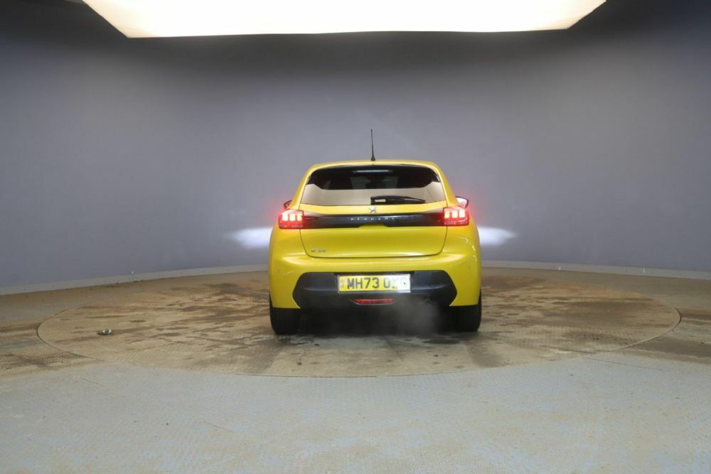 Peugeot 208 1.2 Puretech Active Premium Euro 6 S S Yellow #2