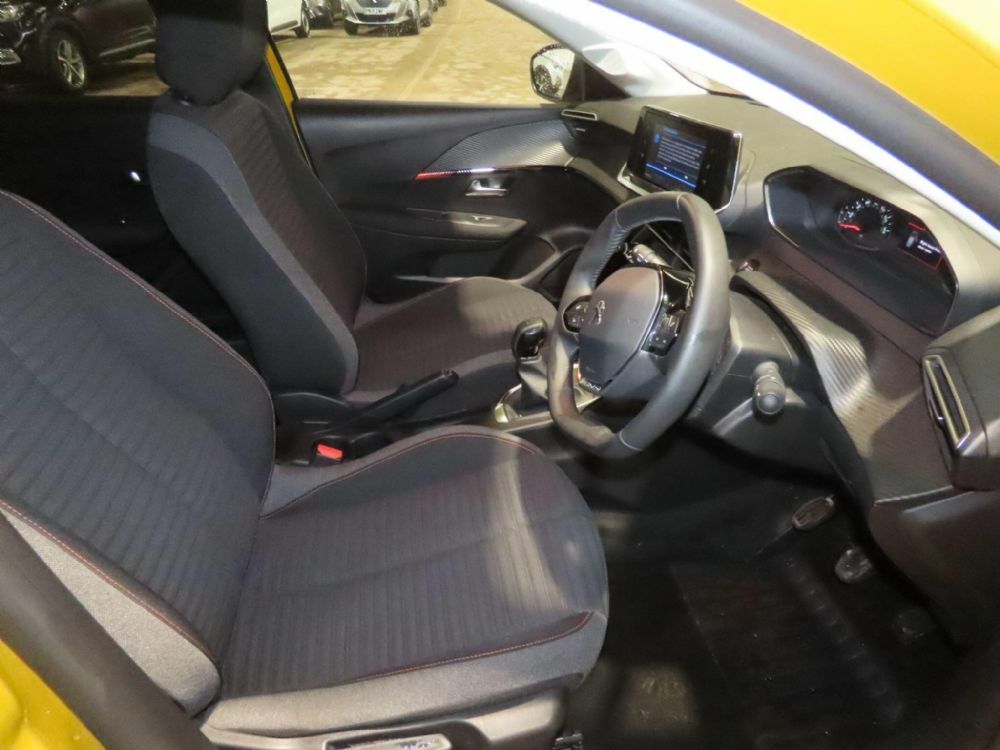 Peugeot 208 1.2 Puretech Active Premium Euro 6 S S Yellow #5