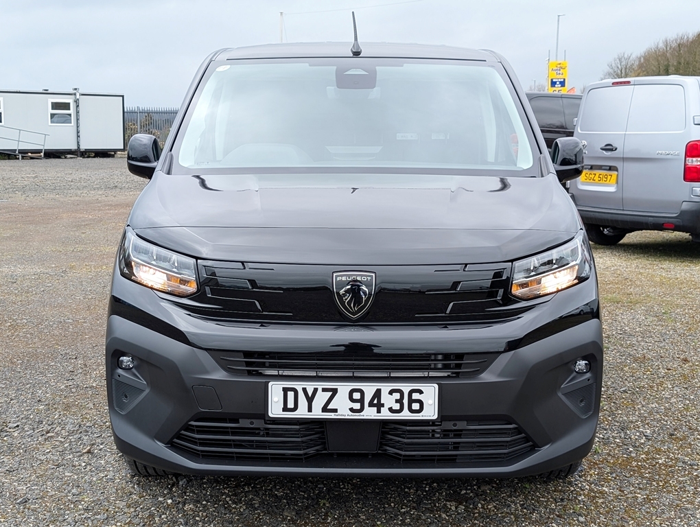Peugeot Partner 1.5Bhdi 130Hp Asphalt Black #2