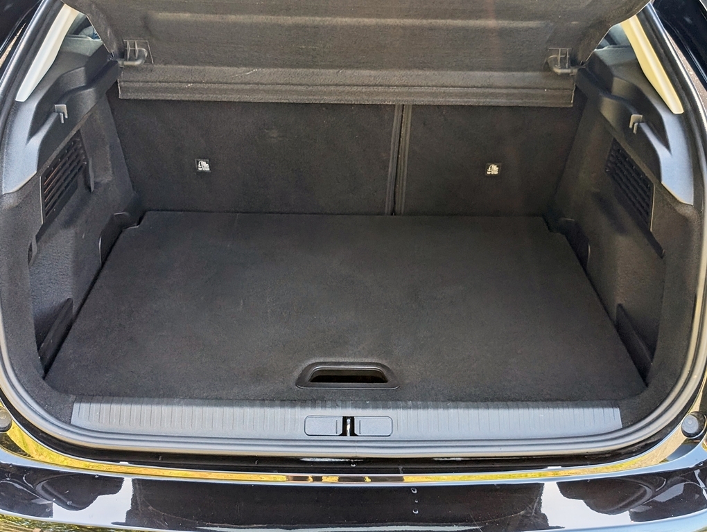 Citroen e-C4 50Kwh 136Hp C-series Edition LC73VNY Black #6