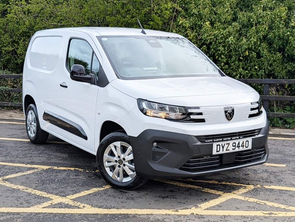 Peugeot Partner 1.5Bhdi 130Hp Asphalt Pre-reg Van White