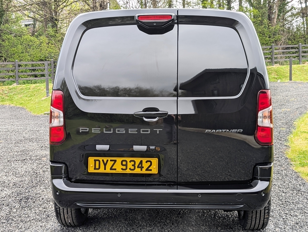 Peugeot Partner 1.5Bhdi 130Hp Asphalt DYZ9342 Black #3
