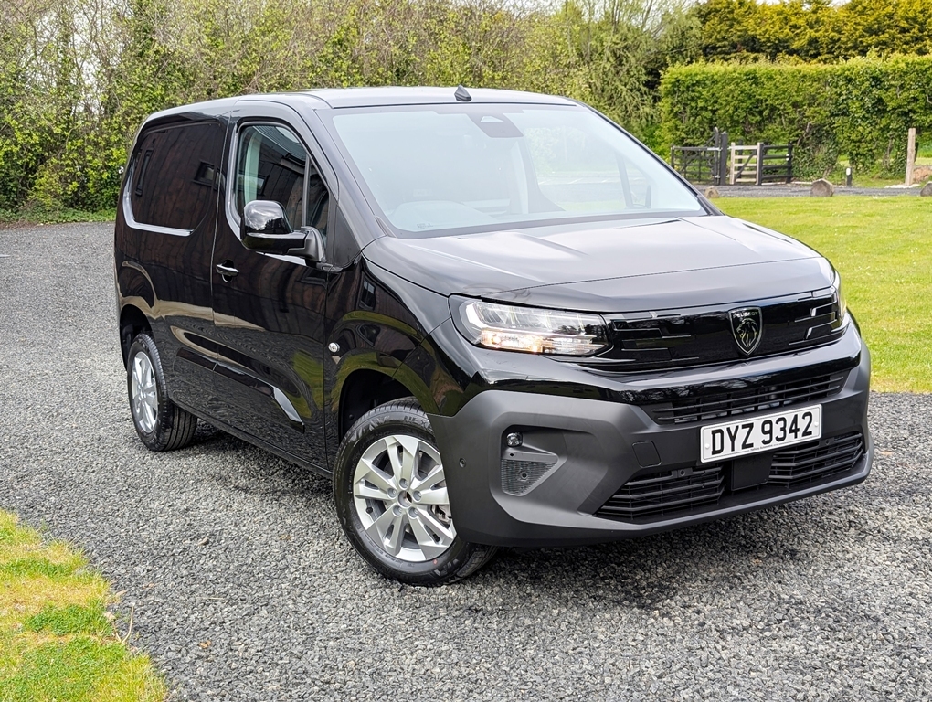 Peugeot Partner 1.5Bhdi 130Hp Asphalt Black