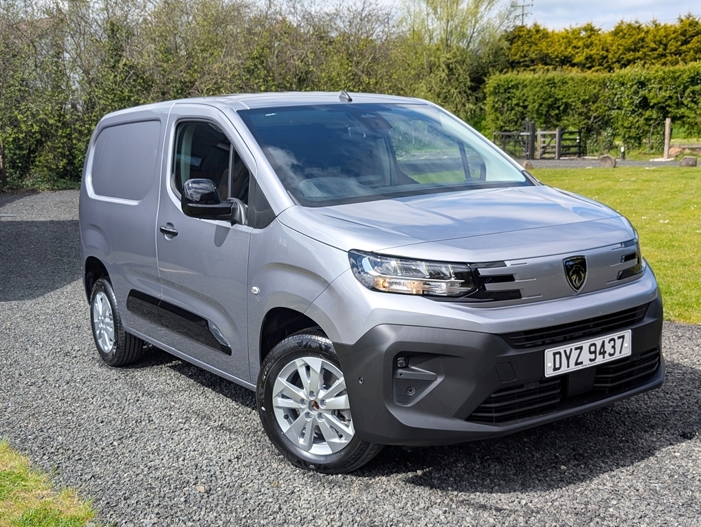 Peugeot Partner 1.5Bhdi 130Hp Asphalt Grey
