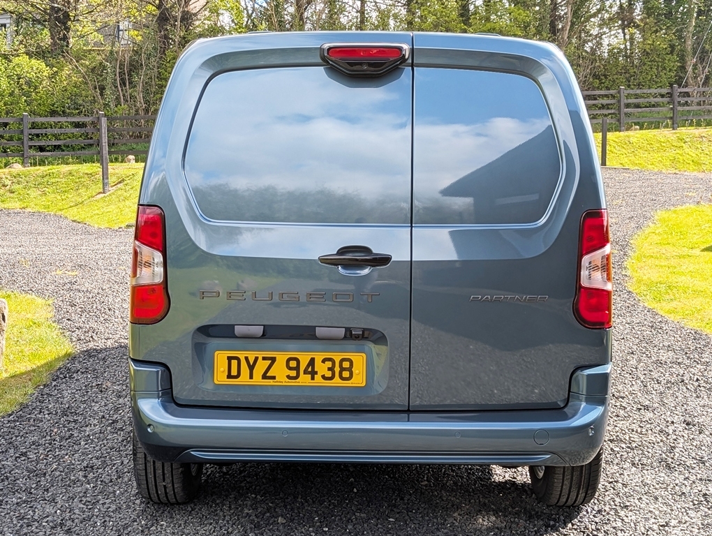 Peugeot Partner 1.5Bhdi 130Hp Asphalt Blue #3