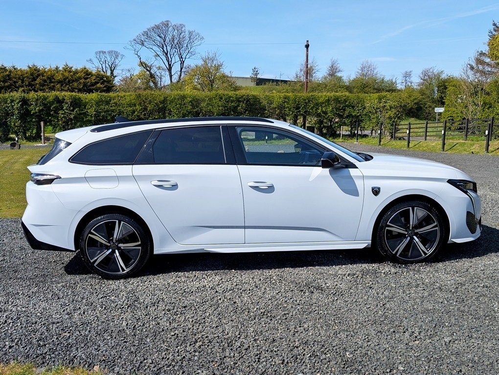 Peugeot 308 SW 1.5 Bhdi 130Hp Gt White #5