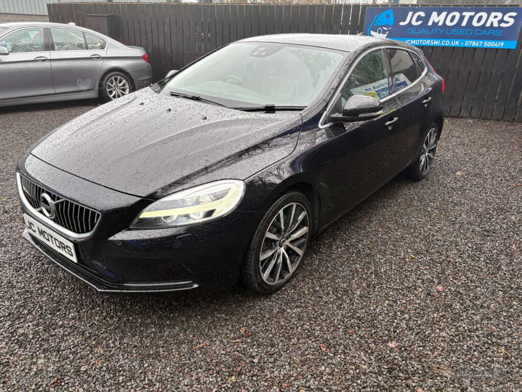 Volvo V40 D3 4 Cyl 152 Inscription Edition Geartronic  #3