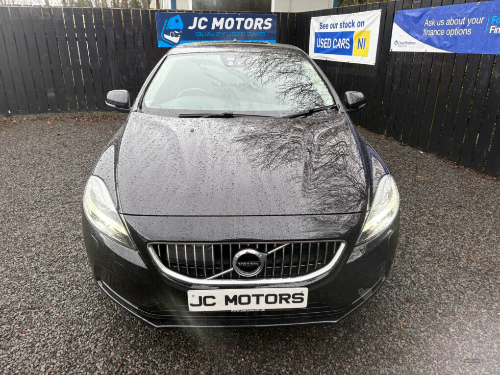 Volvo V40 D3 4 Cyl 152 Inscription Edition Geartronic  #2