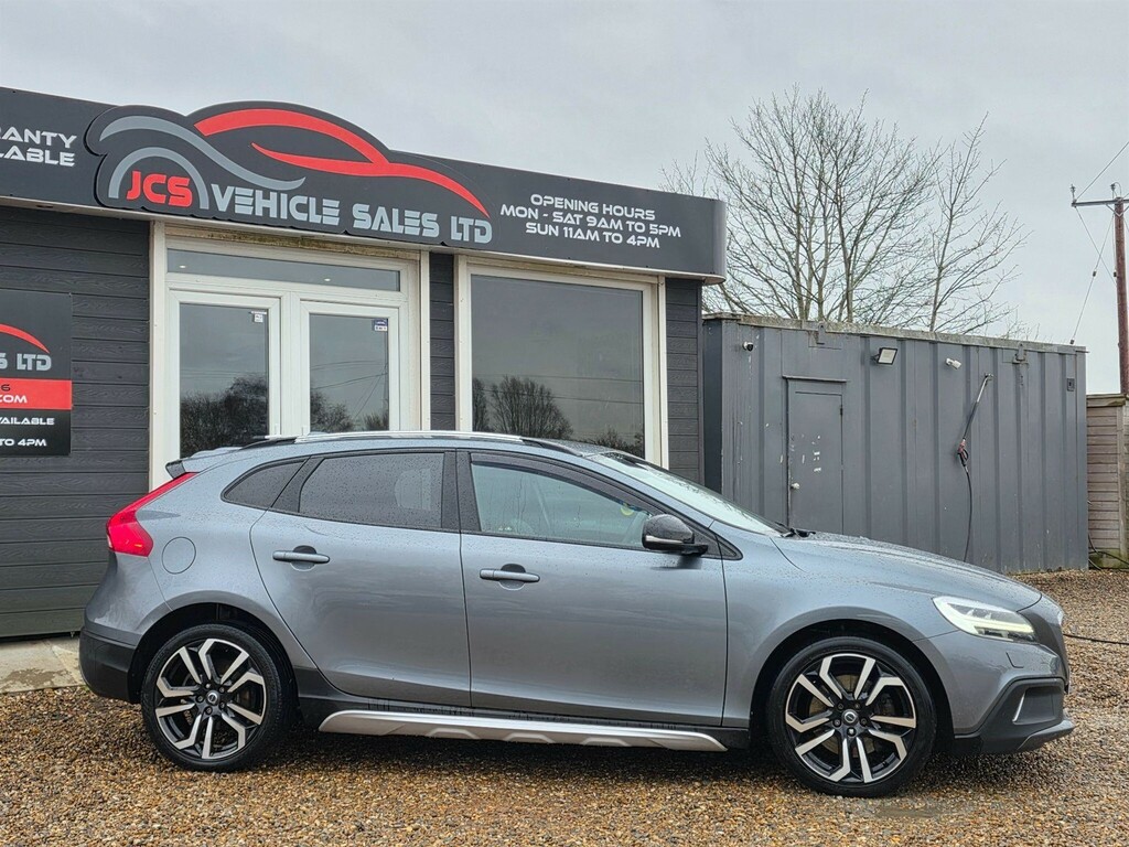 Volvo V40 Cross Country 2.0 D4 Pro Euro 6 Ss Grey #3