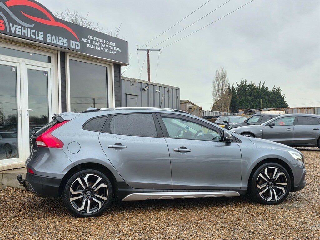 Volvo V40 Cross Country 2.0 D4 Pro Euro 6 Ss Grey #4