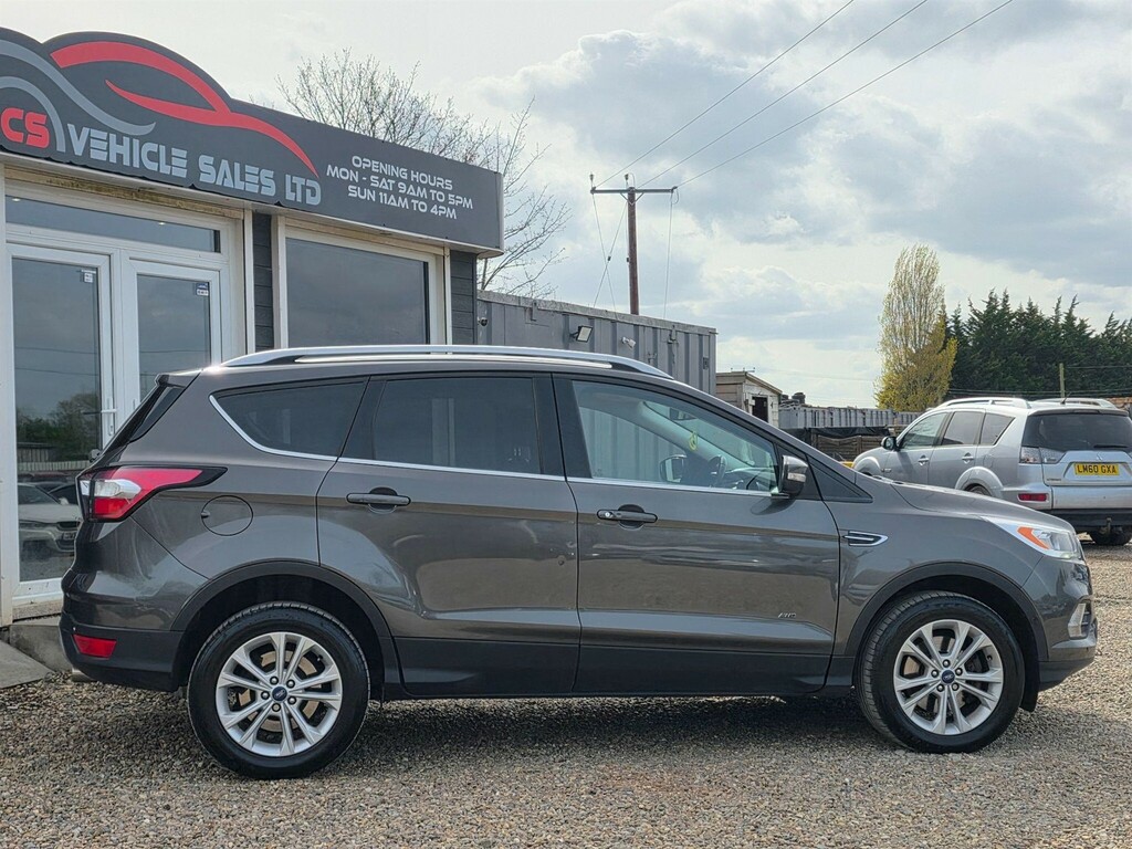 Ford Kuga 2.0 Tdci Titanium Awd Euro 6 Ss VN66YWR  #4