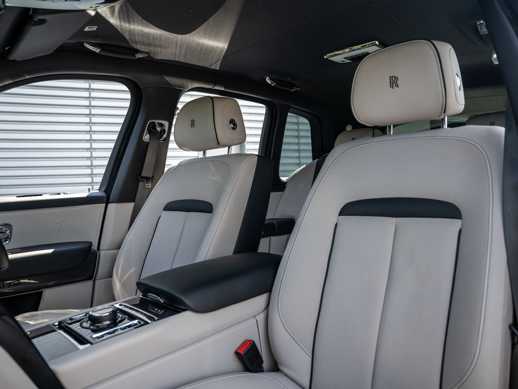 Rolls-Royce Cullinan Black Badge Black #28