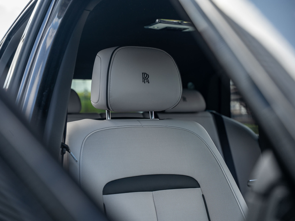 Rolls-Royce Cullinan Black Badge Black #14