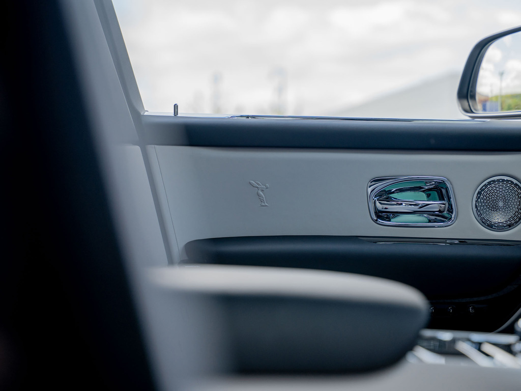 Rolls-Royce Cullinan Black Badge Black #17