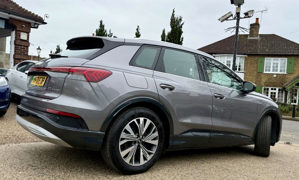 Audi Q4 E Tron Suv YF71EOP Grey #3
