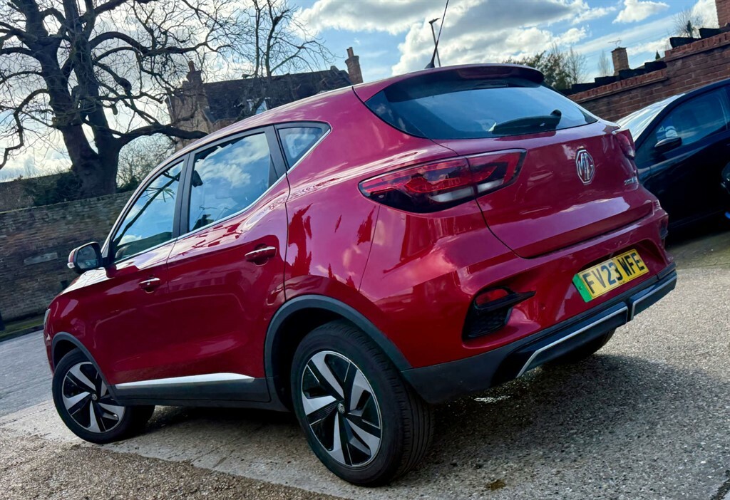 MG ZS Suv FV23WFE Red #6