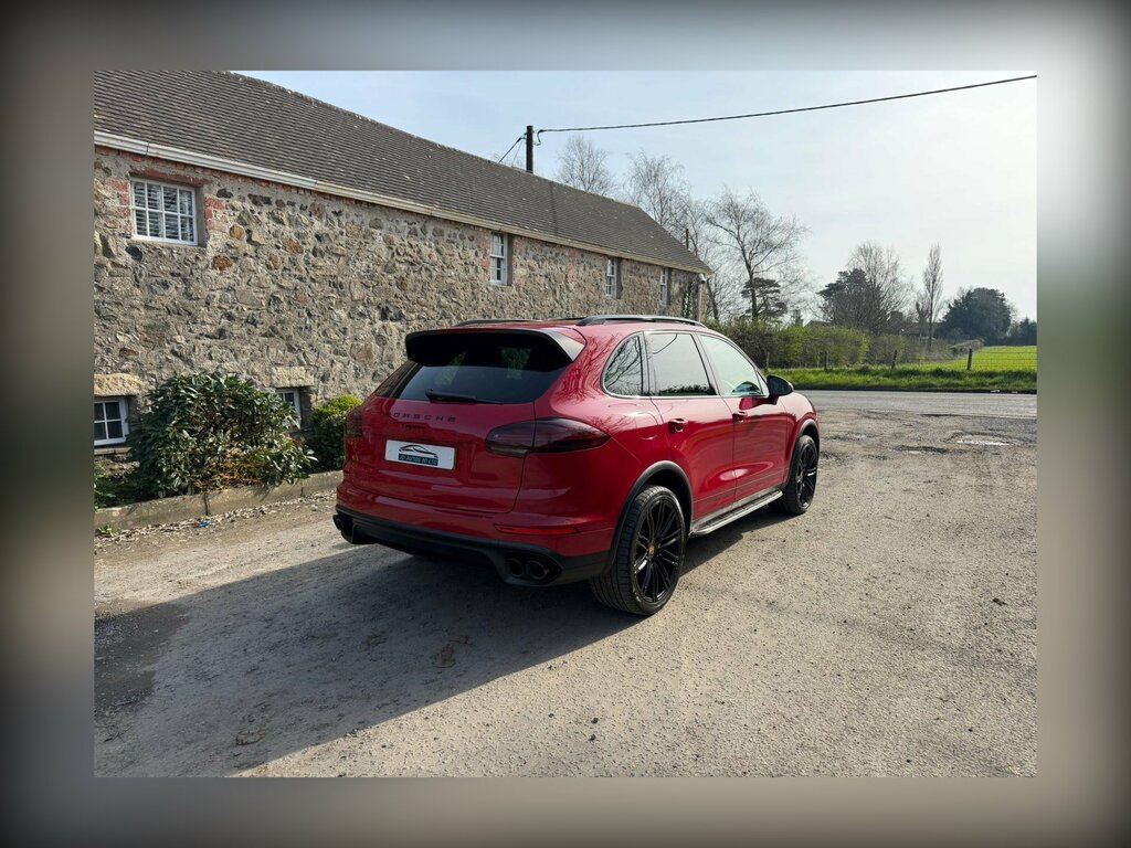 Porsche Cayenne 3.0 Td V6 Tiptronics 4Wd Euro 6 Ss R22CBM Red #3